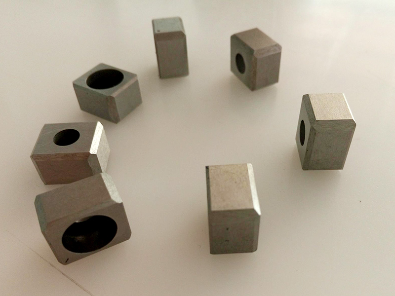 加工中心材料越硬轉速是不是轉速越低？