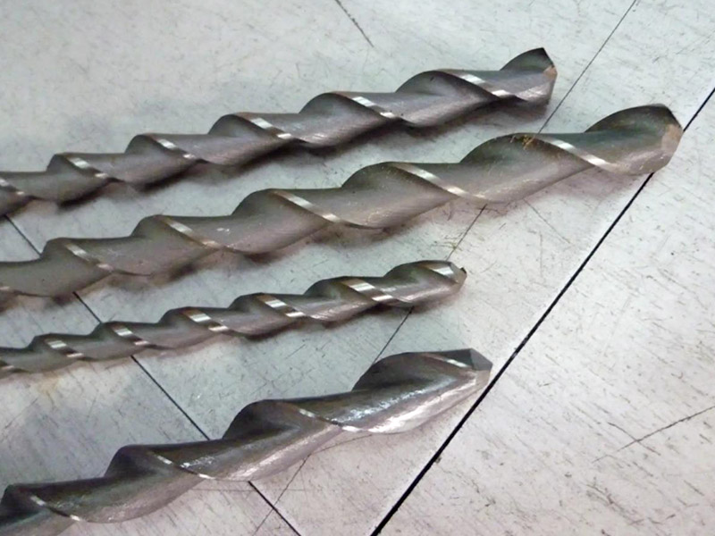 拋物線槽型深孔鉆頭和槍鉆哪個好？