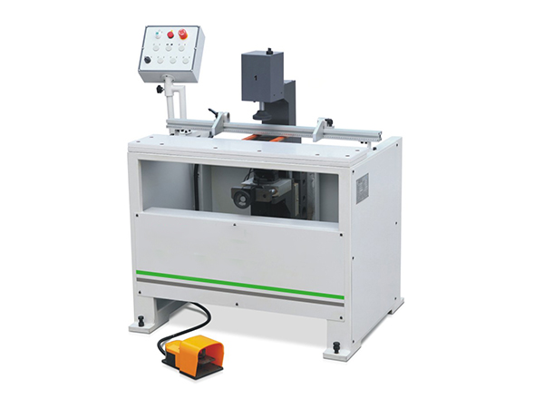 鉆孔機(jī)如何對(duì)圓柱工件使用？鉸鏈鉆孔機(jī)有哪些注意事項(xiàng)？